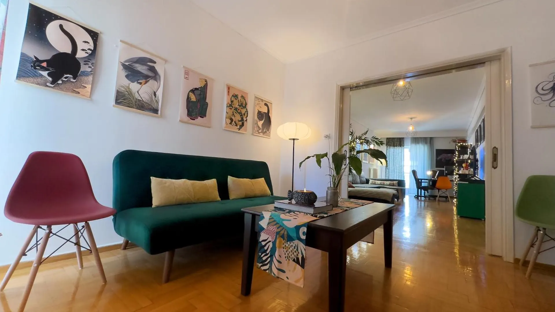 Spacious Artistic Flat With Private Parking Tesalónica