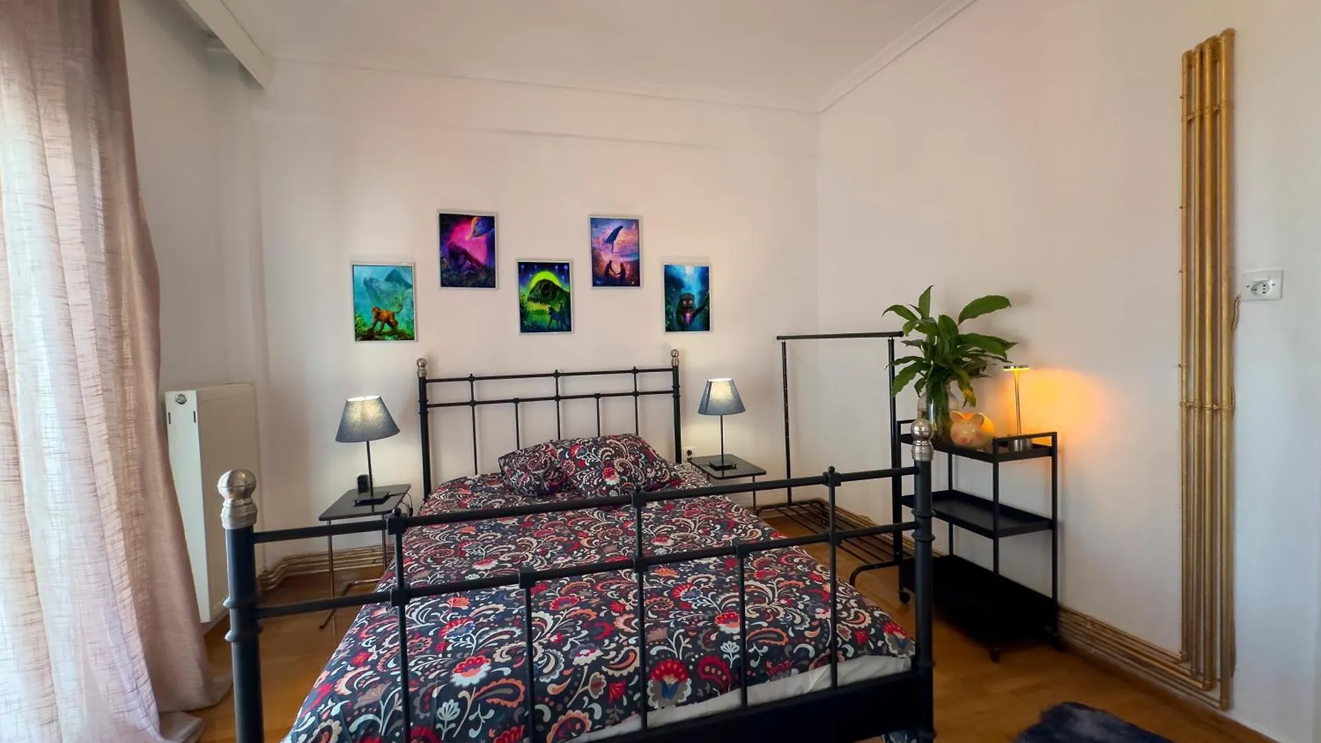 Spacious Artistic Flat With Private Parking Tesalónica Apartamento